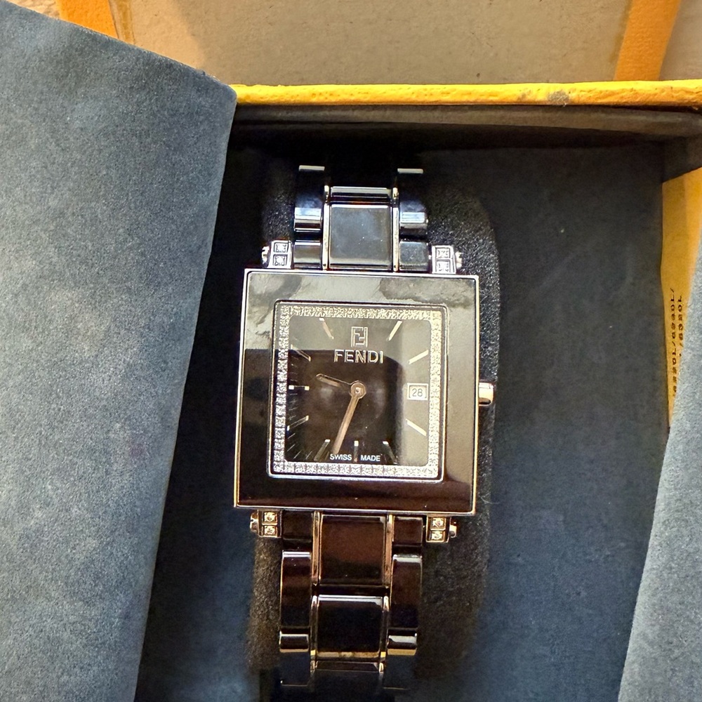 Fendi Black Onyx Square Watch with Diamond Bezel - Picture 2 of 4